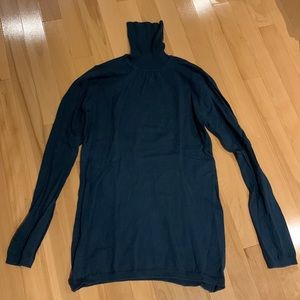 ✏️MAKE AN OFFER Thyme Maternity Women’s Teal Turtleneck - size L